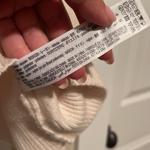 Zara Cream Long-sleeve Collared V-neck Sweater - Picture 3 of 4